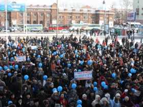 Митинг в Иркутске в защиту Байкала. Фото из "ЖЖ" Владимира Милова