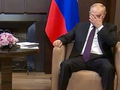 Владимир Путин на встрече с Лукашенко, Сочи, 14.09.2020. Скрин: t.me/SerpomPo
