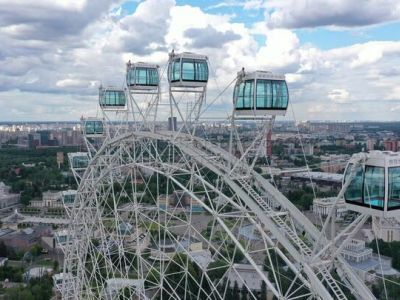 Колесо обозрения "Солнце Москвы". Фото: t.me/zerkalo_io