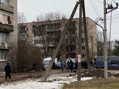 Дом на Пискаревском пр. (Санкт-Петербург), пострадавший от удара дрона, 2.03.24. Фото: t.me/sotaproject