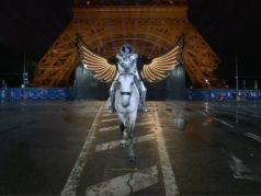 Всадник на церемонии открытия Олимпиады в Париже. Фото: соцсети